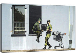 Banksy Canvas Pictures - Looting Soldiers Stealing a Television Through a Window - Urban Art